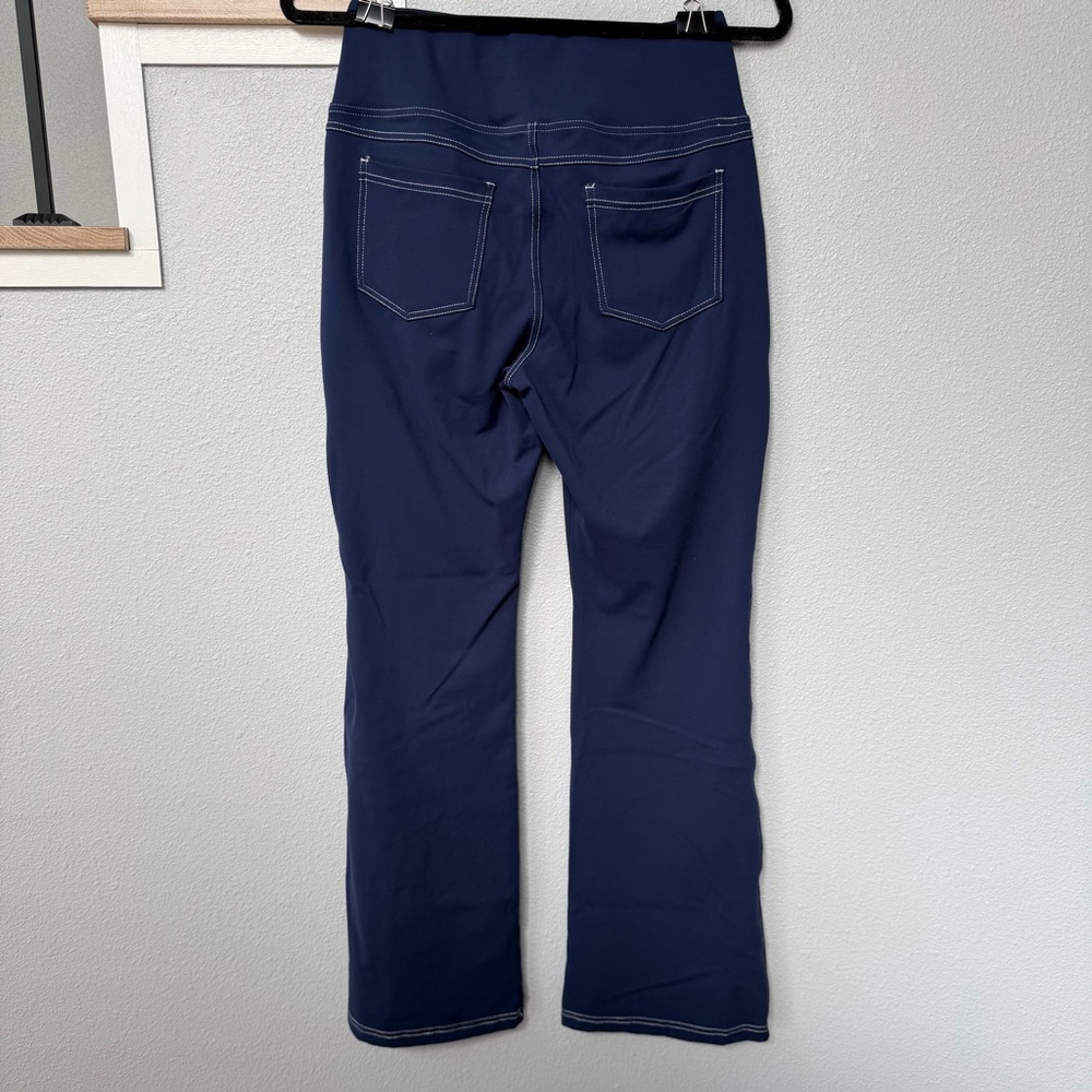 Two Pairs of Women's Flare Yoga/Jeans with Contrast White Stitching Blue/Black - Picture 12 of 16